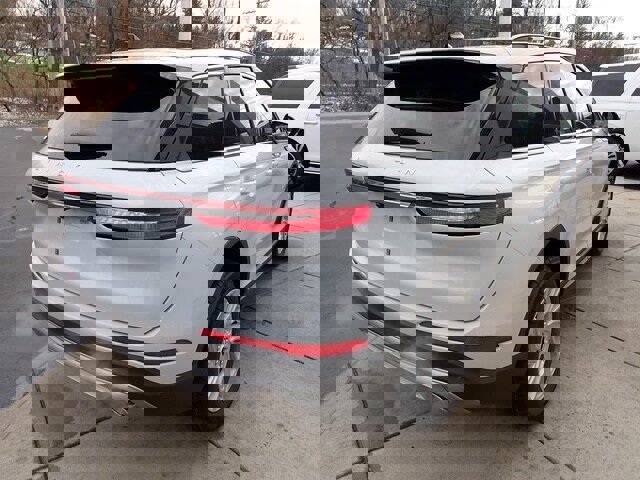 New 2026 Lincoln Corsair Premiere image 28