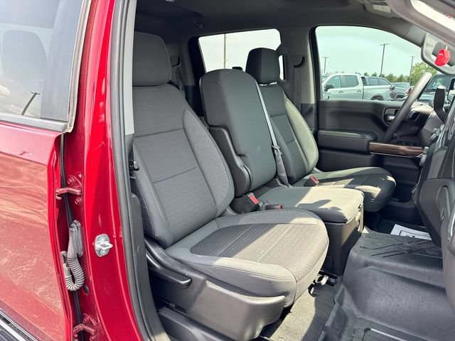 Used 2020 Chevrolet Silverado 1500 RST w/ RST Value Package AWD/4WD image 25