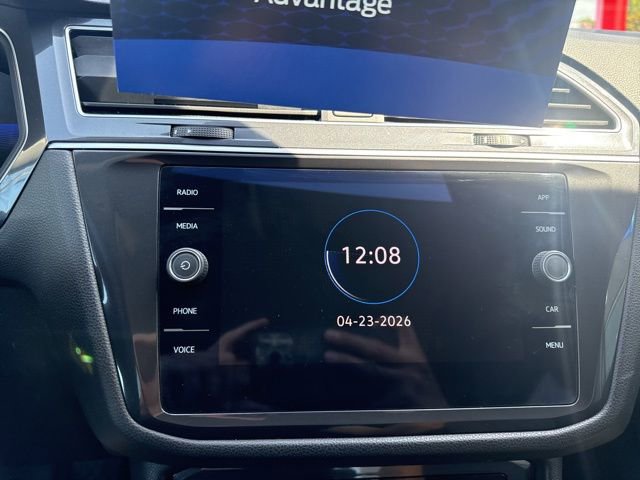 Used 2024 Volkswagen Tiguan SE AWD/4WD image 22