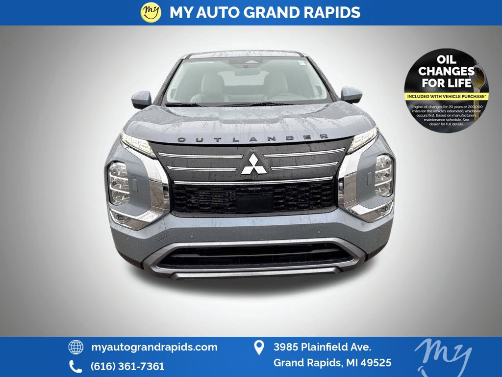 Used 2026 Mitsubishi Outlander SE AWD/4WD image 2