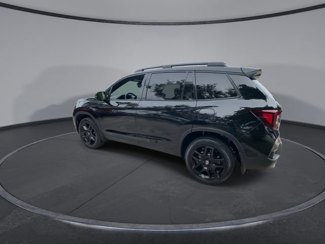 Used 2025 Honda Passport Black Edition image 5