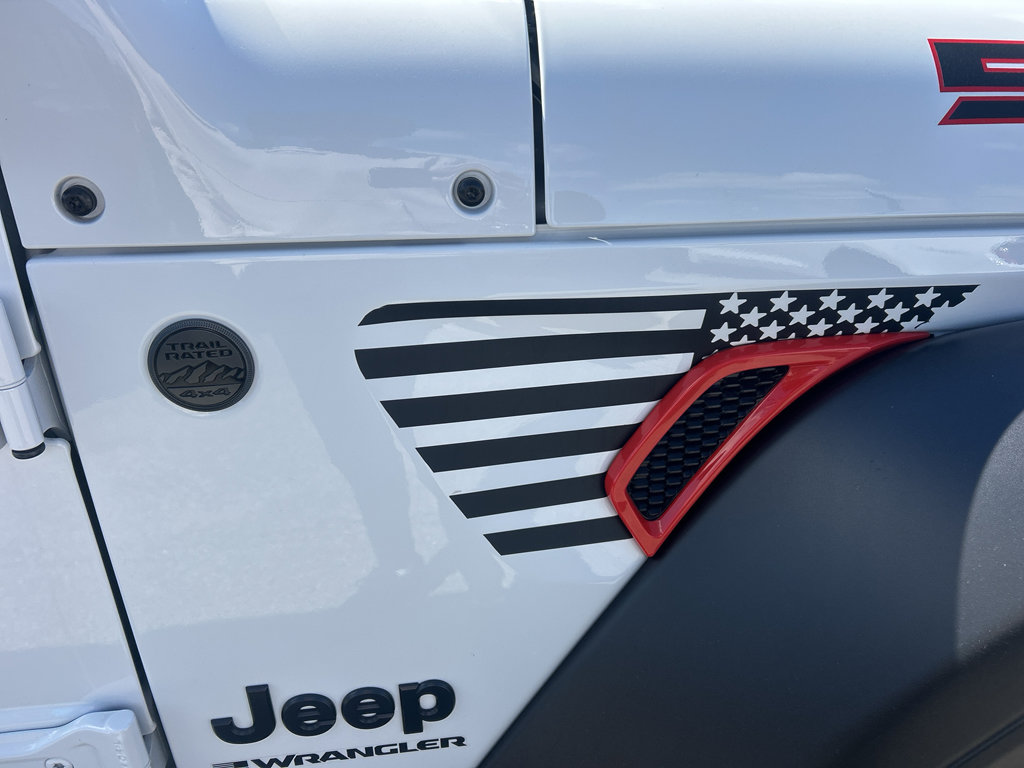 Used 2025 Jeep Wrangler Sport image 40