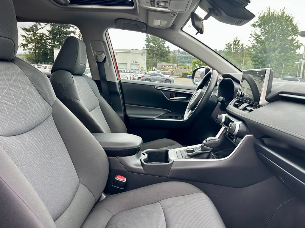 Certified 2025 Toyota RAV4 XLE w/ Convenience Package AWD/4WD image 16