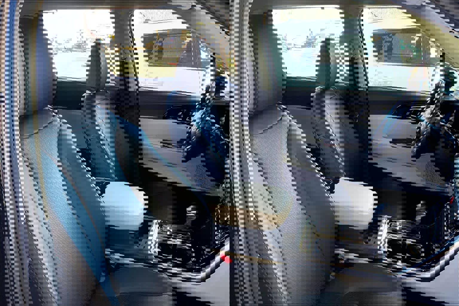 Used 2022 Kia Carnival SX Prestige image 8