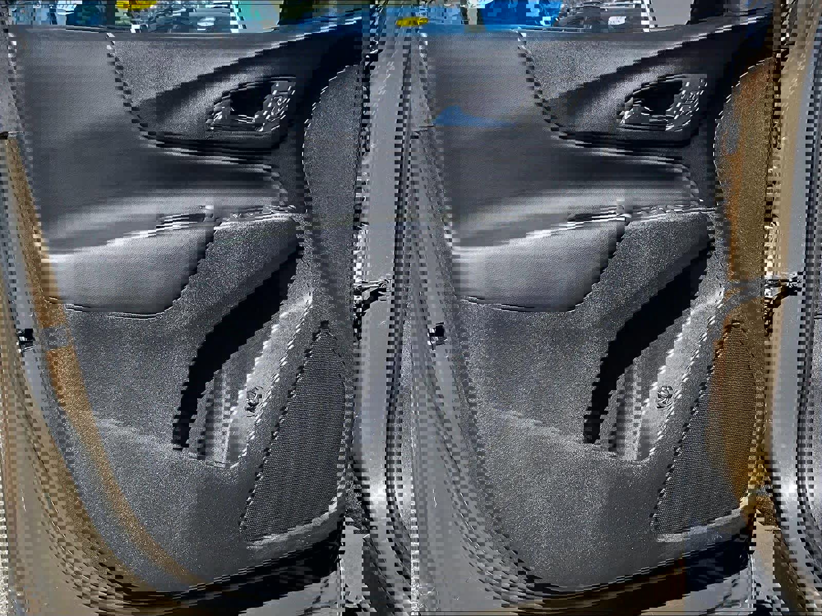 Used 2023 Chevrolet Equinox LT image 9