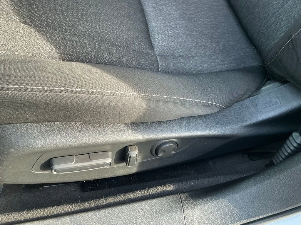 Used 2023 Honda Accord EX image 12