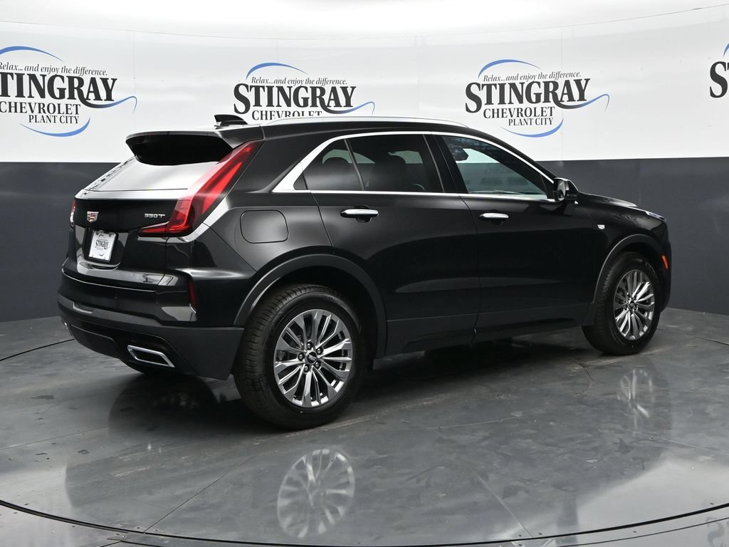 Used 2024 Cadillac XT4 Premium Luxury FWD image 7