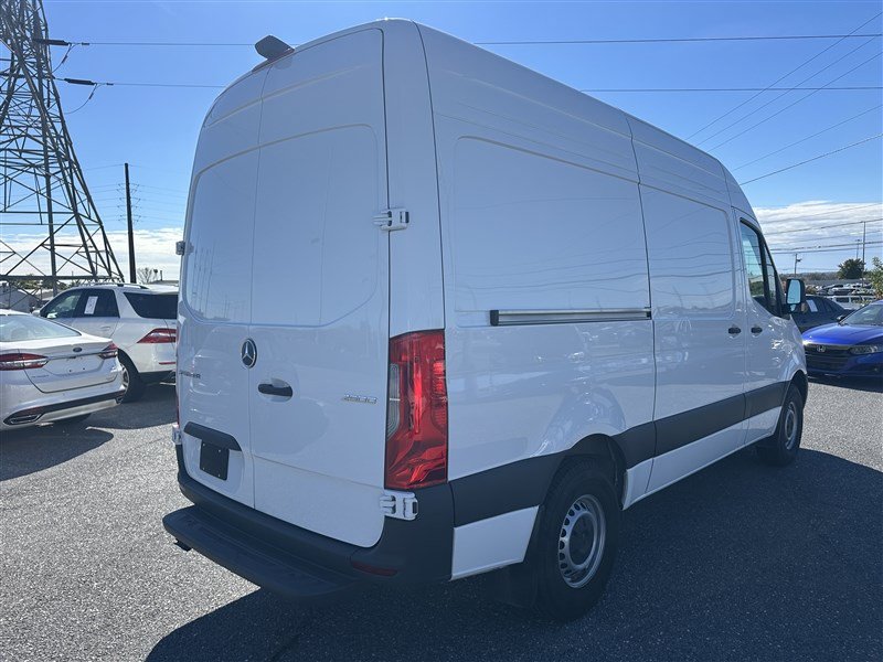 Used 2026 Mercedes-Benz Sprinter 2500 image 6