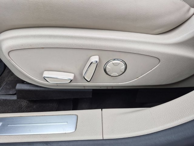 Used 2020 Lincoln MKZ Reserve w/ Elements Package FWD image 14