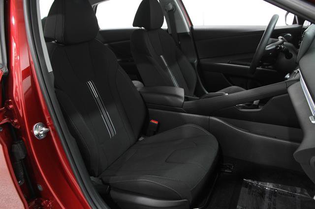 Used 2024 Hyundai Elantra SEL image 16