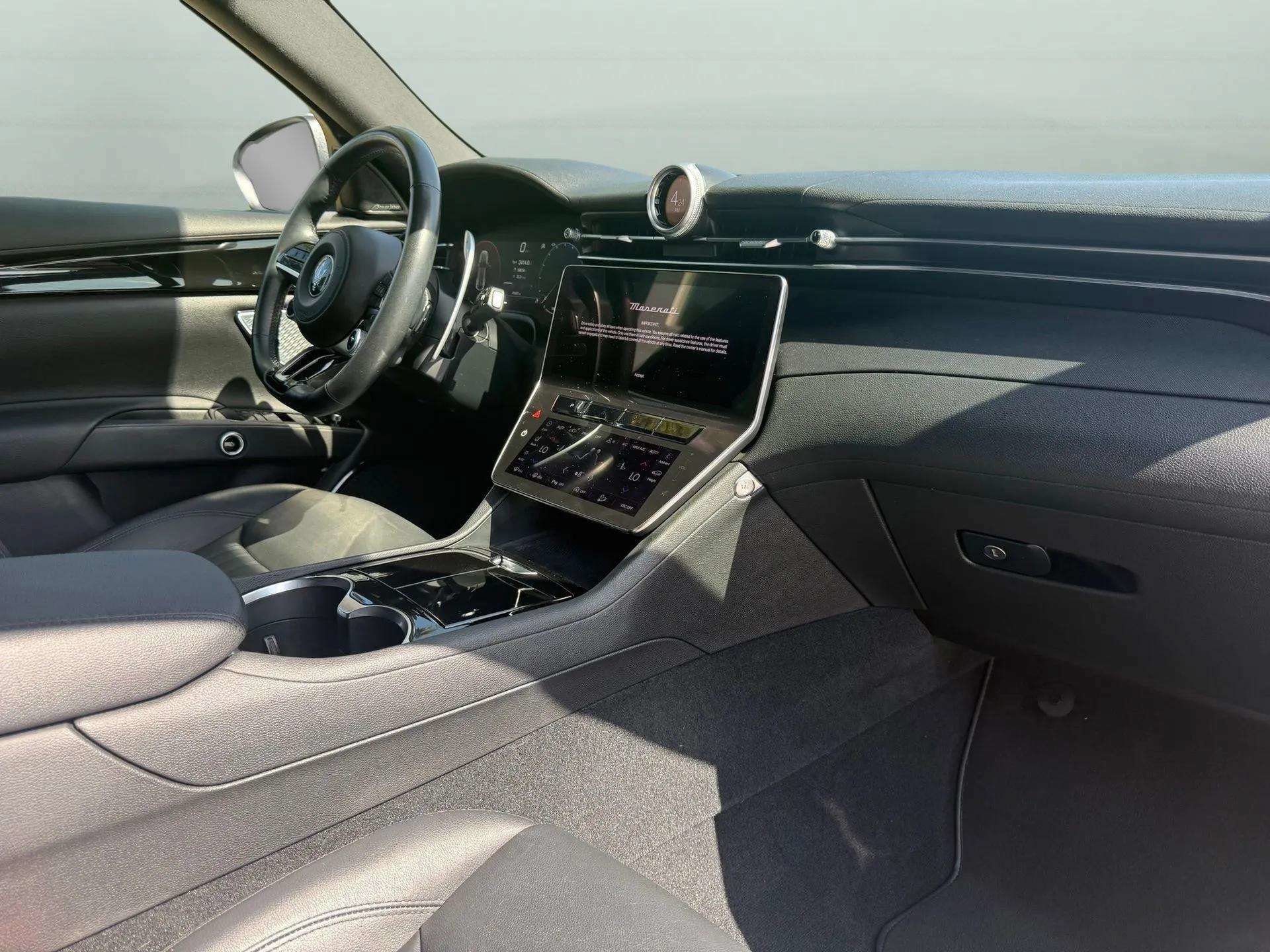 Certified 2023 Maserati Grecale Modena AWD/4WD image 2
