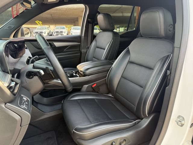 Used 2025 Buick Enclave Preferred AWD/4WD image 9