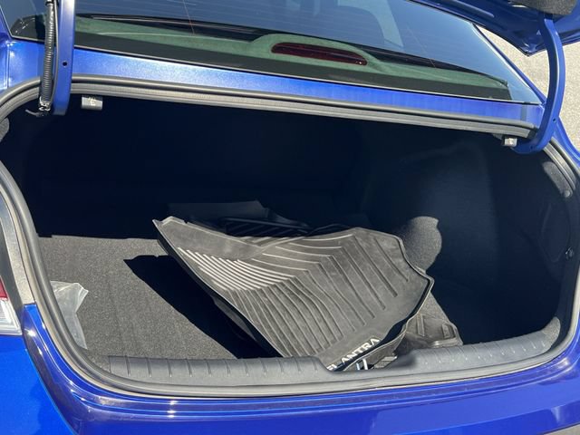 Certified 2025 Hyundai Elantra SEL FWD image 39