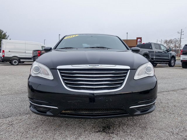 Used 2014 Chrysler 200 Touring image 8