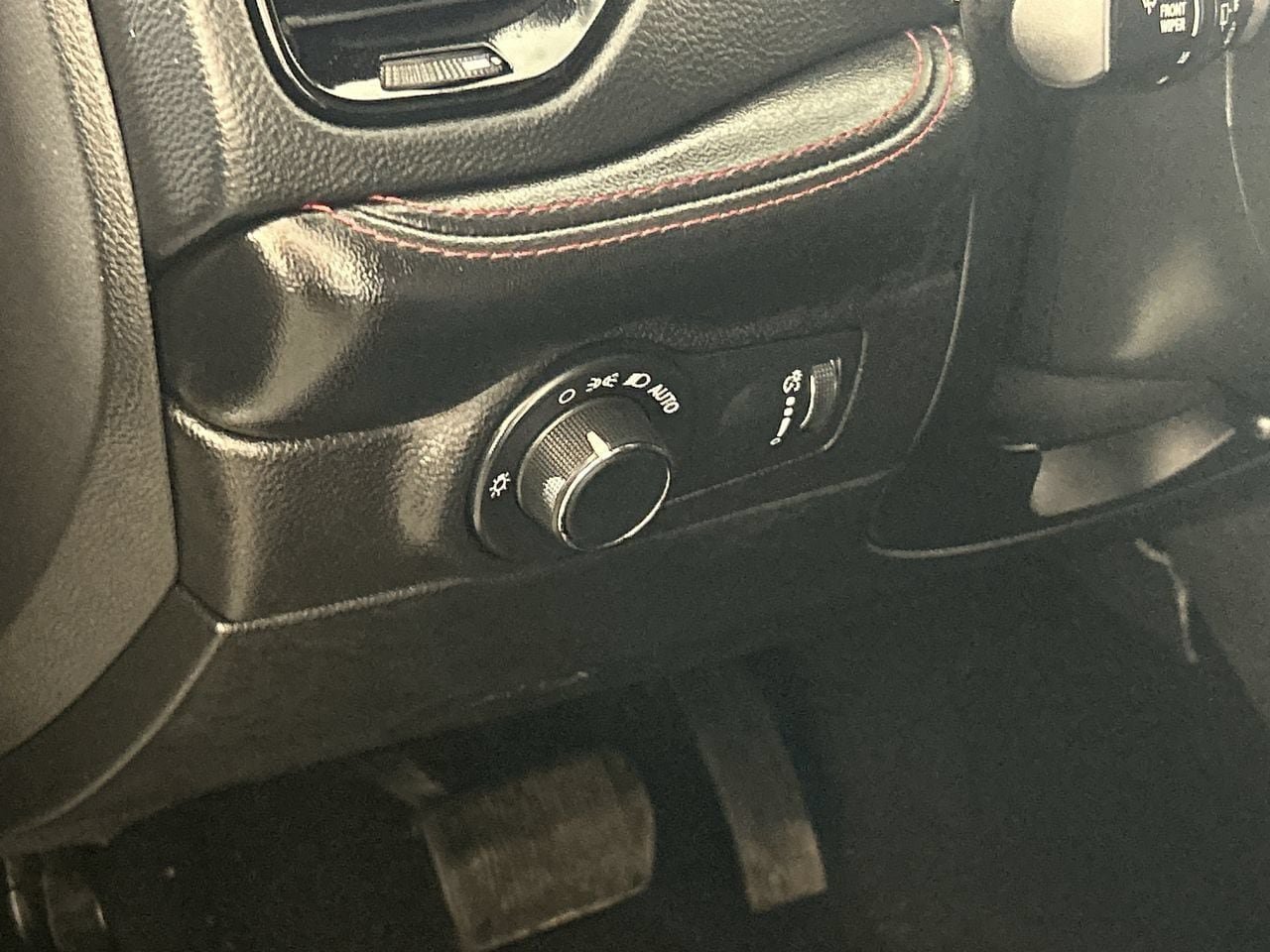 Used 2023 Dodge Durango GT AWD/4WD image 12