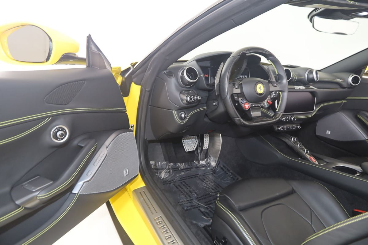 Used 2022 Ferrari Portofino M RWD image 85