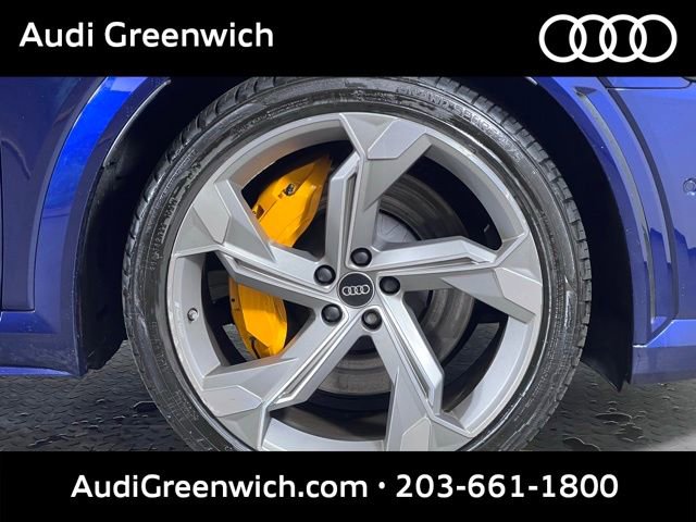 Used 2023 Audi e-tron S Prestige w/ Prestige Package AWD/4WD image 9