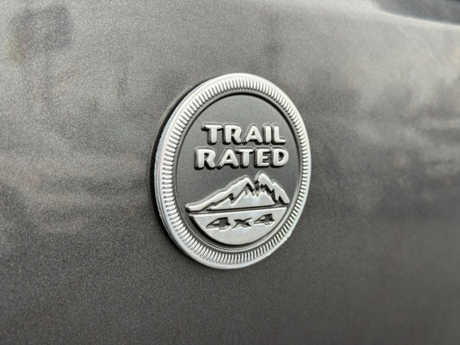 Used 2018 Jeep Wrangler Unlimited Sahara w/ Connectivity Group image 38