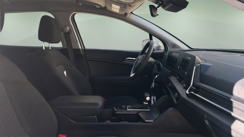 Used 2023 Kia Sportage LX image 15
