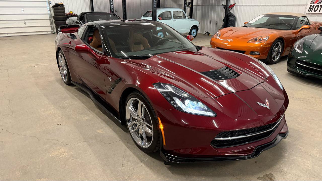 Used 2016 Chevrolet Corvette Stingray Coupe w/ 2LT Preferred Equipment Group RWD image 11