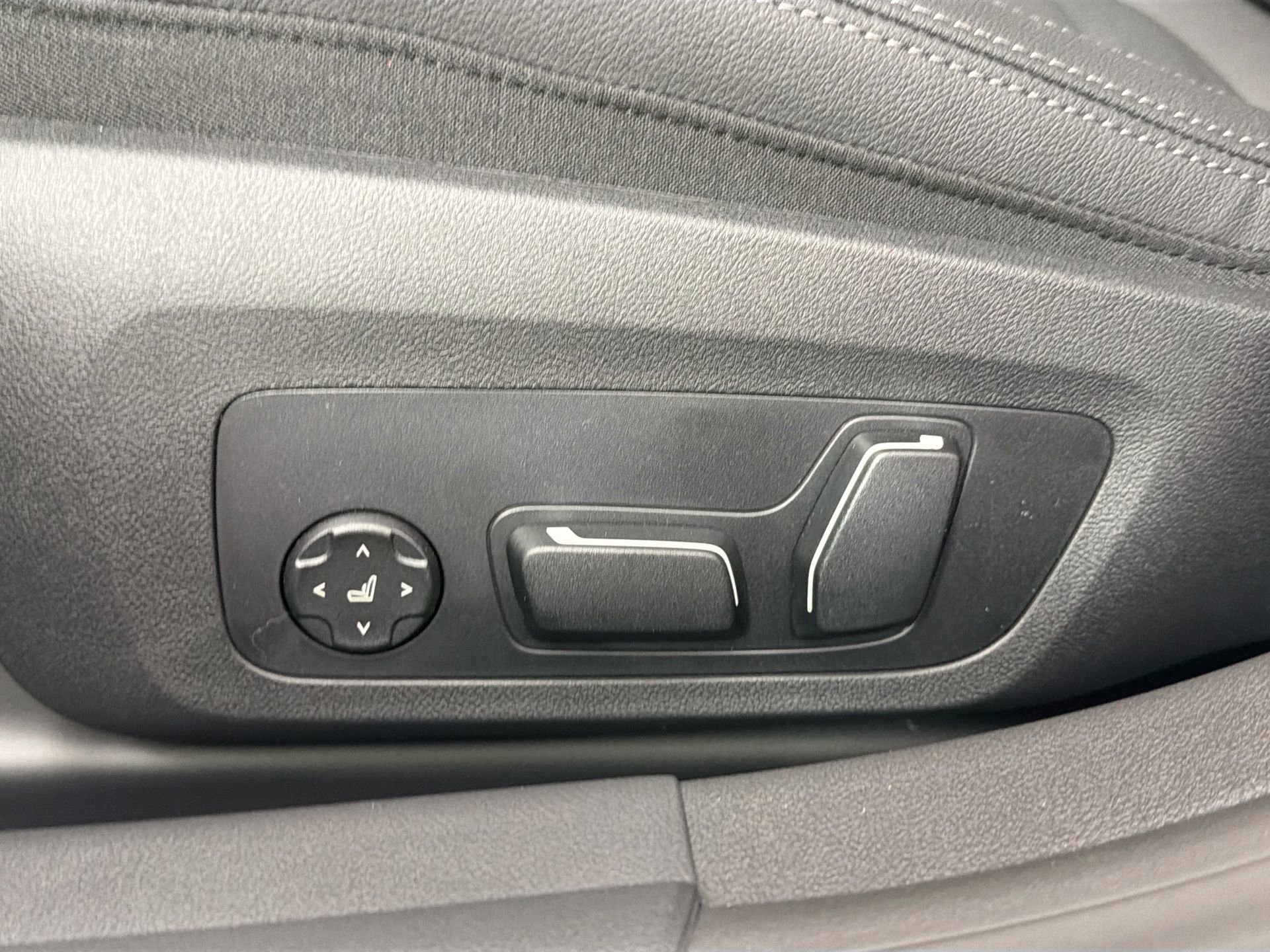 New 2026 BMW i4 M60 image 19