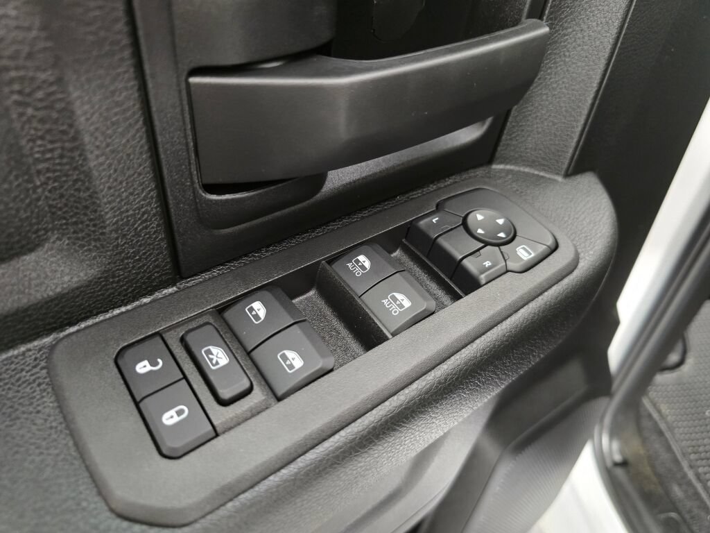 Used 2025 RAM 3500 Tradesman AWD/4WD image 22
