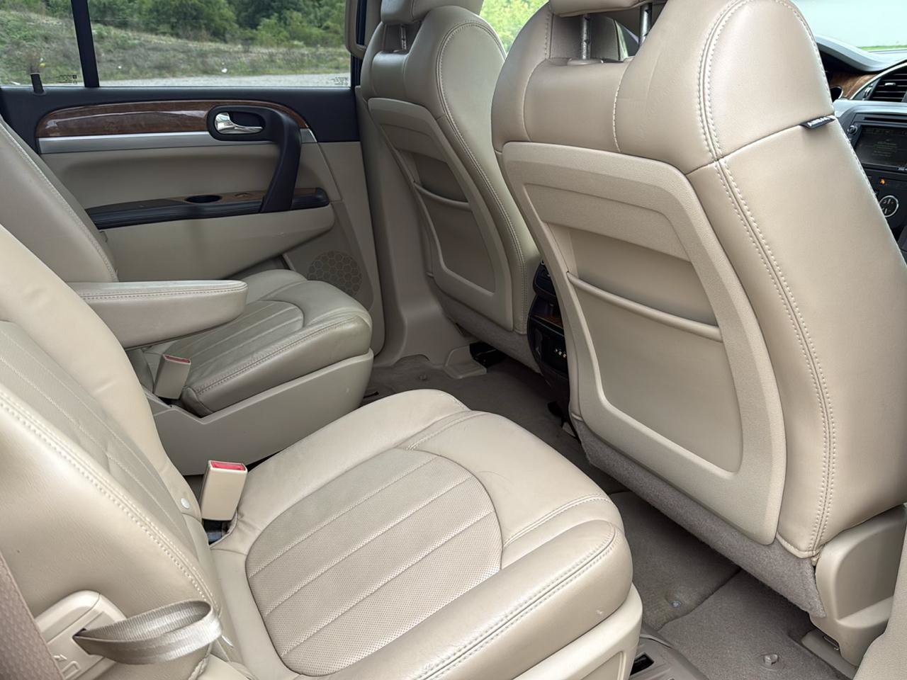 Used 2012 Buick Enclave Premium AWD/4WD image 28