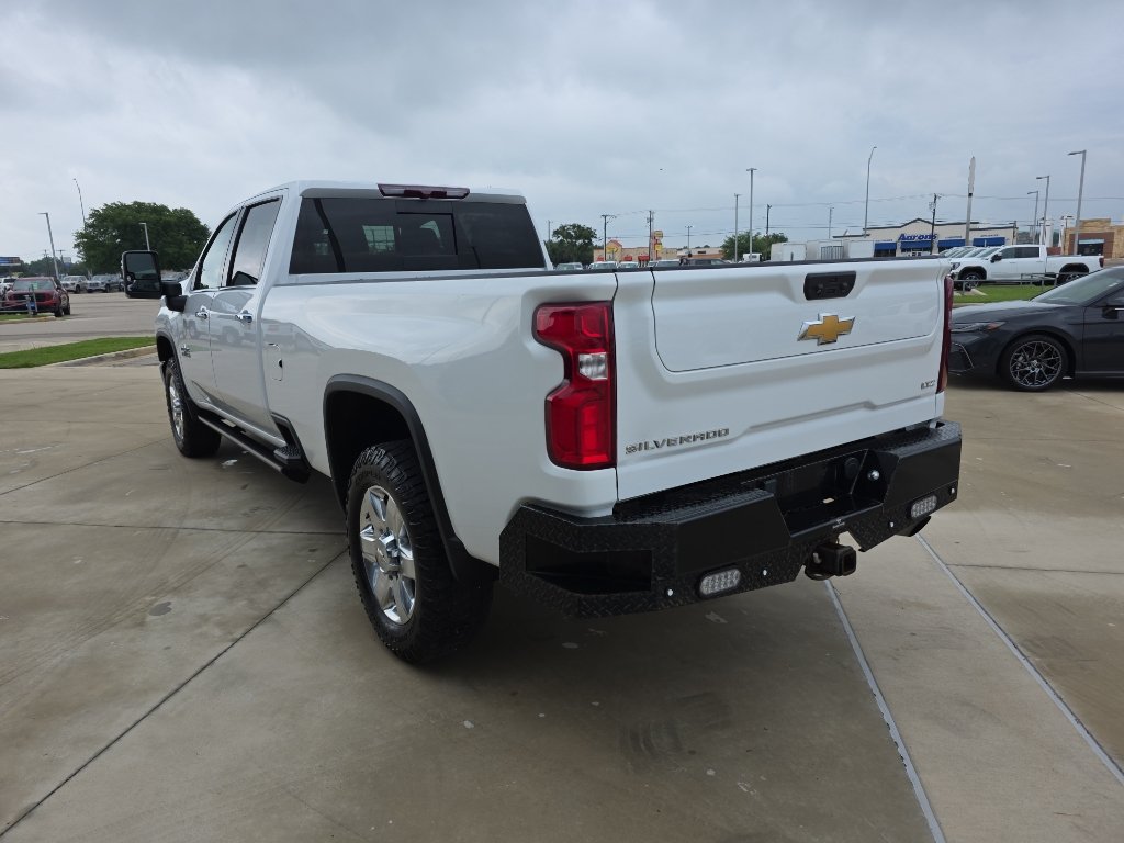 Certified 2022 Chevrolet Silverado 3500 LTZ w/ Z71 Chrome Sport Edition AWD/4WD image 21