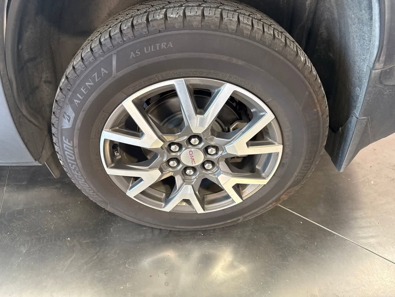 Used 2020 GMC Acadia SLE FWD image 10