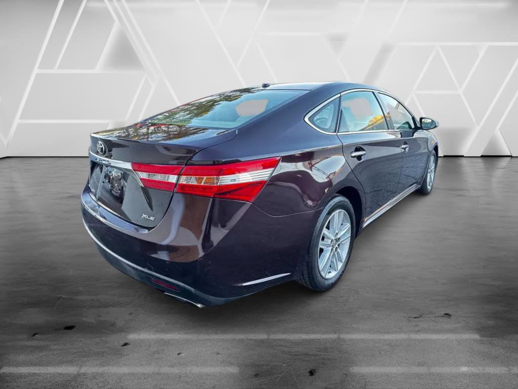 Used 2015 Toyota Avalon XLE FWD image 8