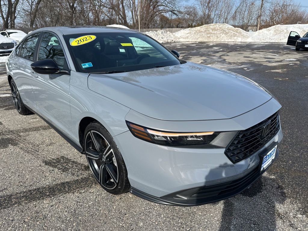 Used 2023 Honda Accord Sport image 1
