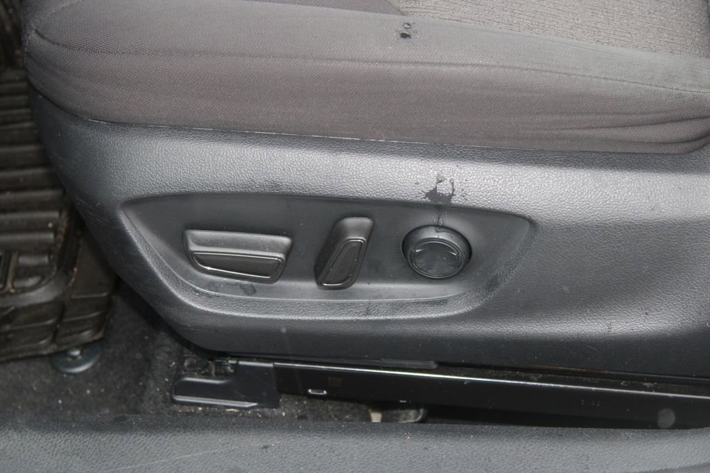 Used 2021 Toyota Camry LE image 14