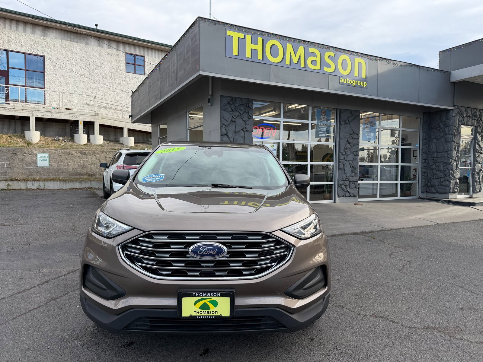 Used 2019 Ford Edge SE image 1