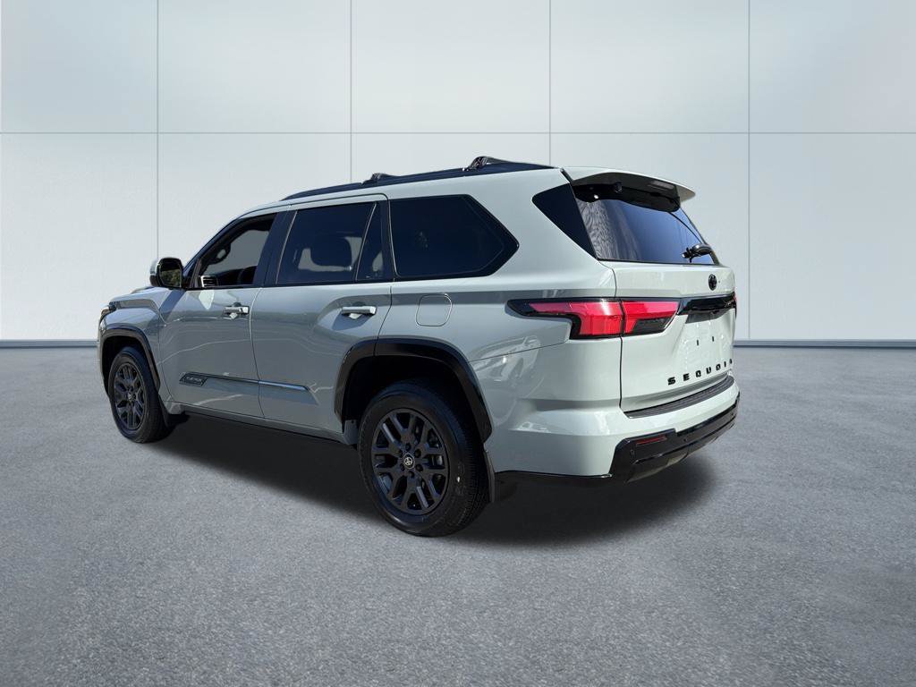 Used 2026 Toyota Sequoia Platinum AWD/4WD image 7