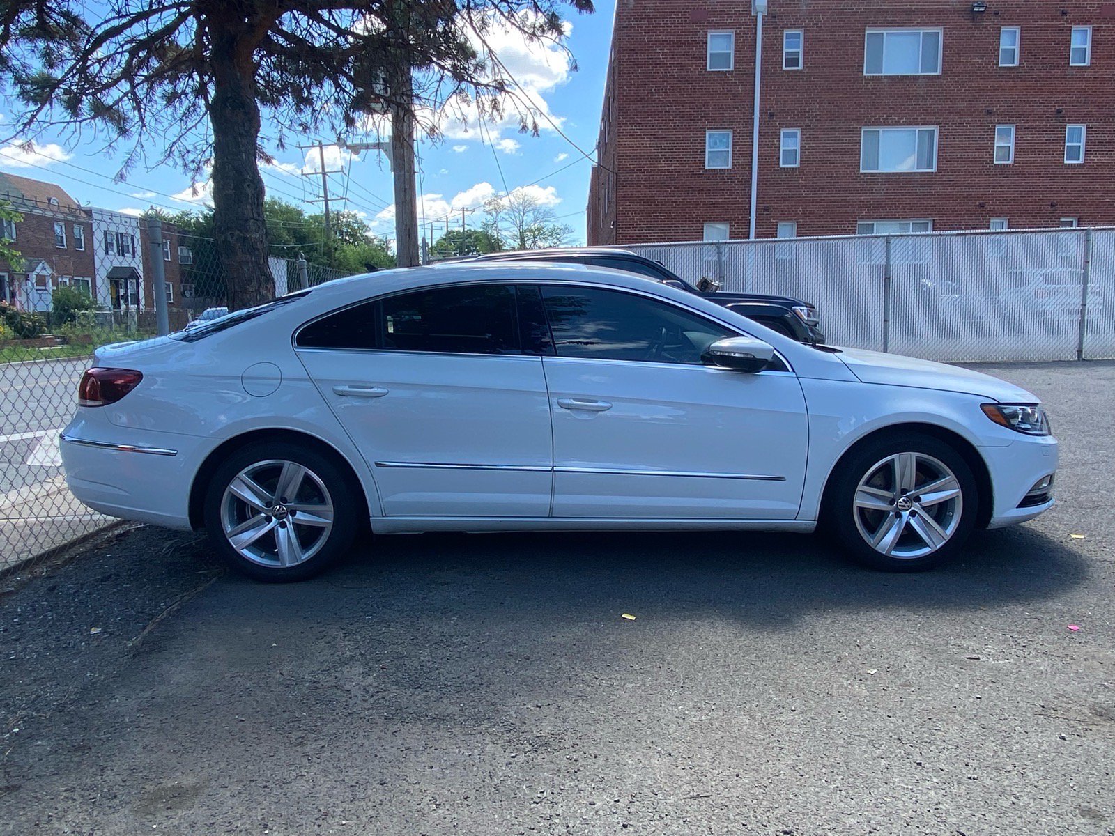 Used 2016 Volkswagen CC Sport FWD image 2