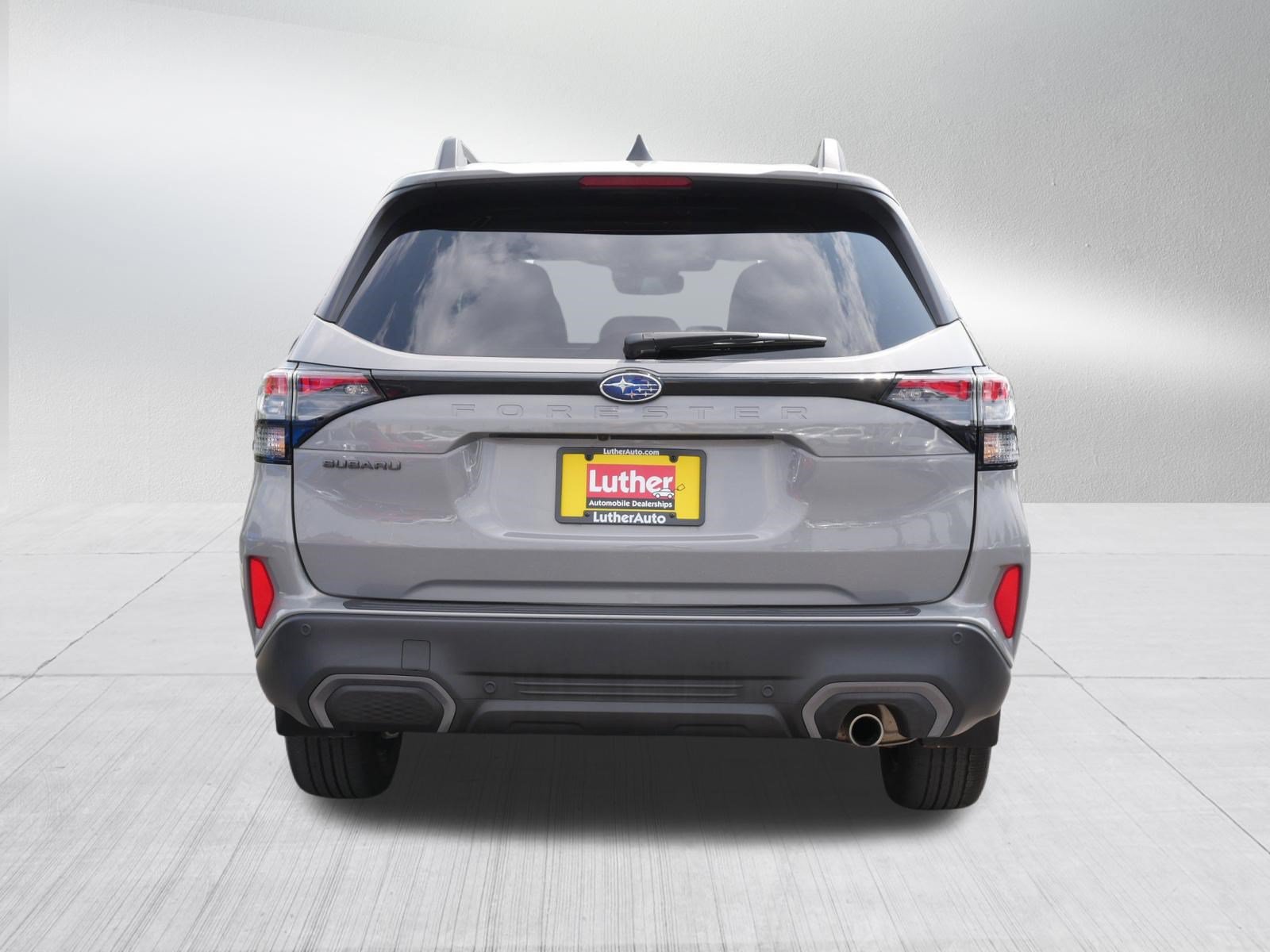 Used 2025 Subaru Forester Limited AWD/4WD image 6
