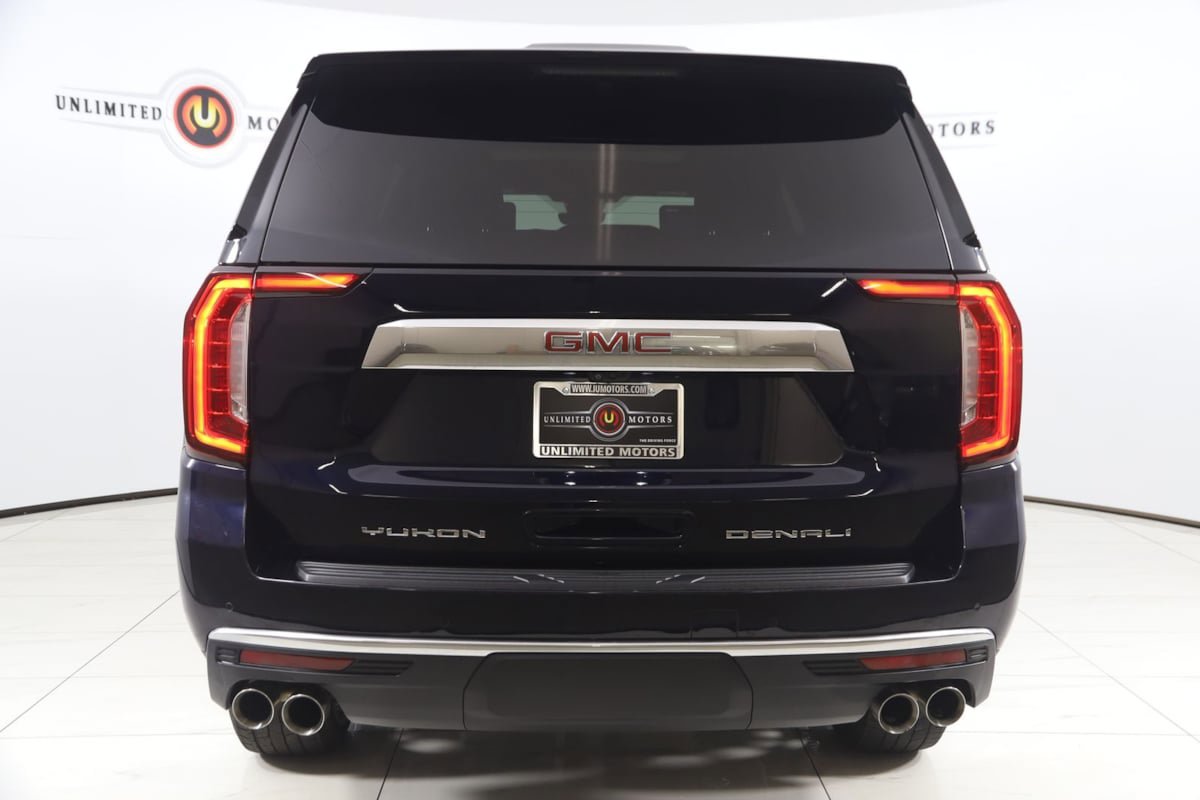 Used 2023 GMC Yukon XL Denali w/ Advanced Technology Package AWD/4WD image 49