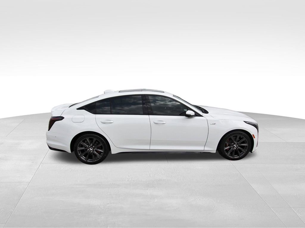 New 2026 Cadillac CT5 V image 5