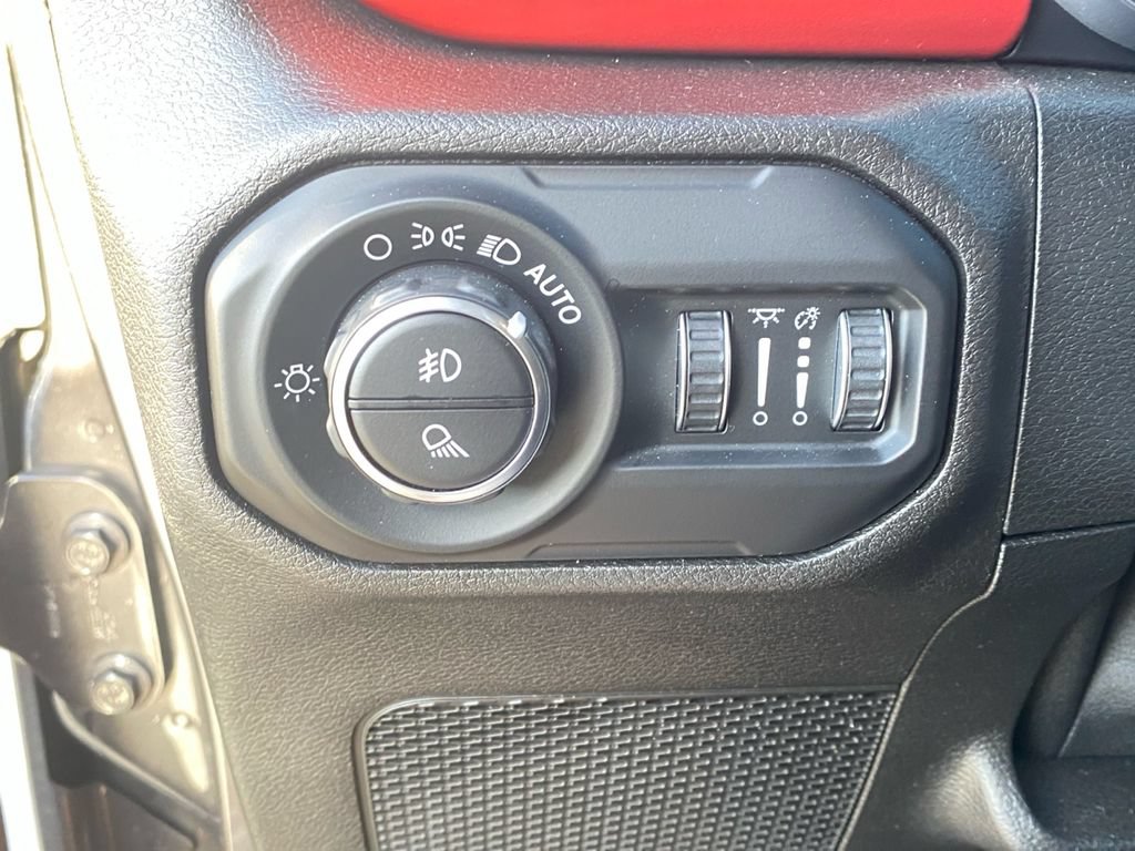 Used 2020 Jeep Gladiator Rubicon AWD/4WD image 21