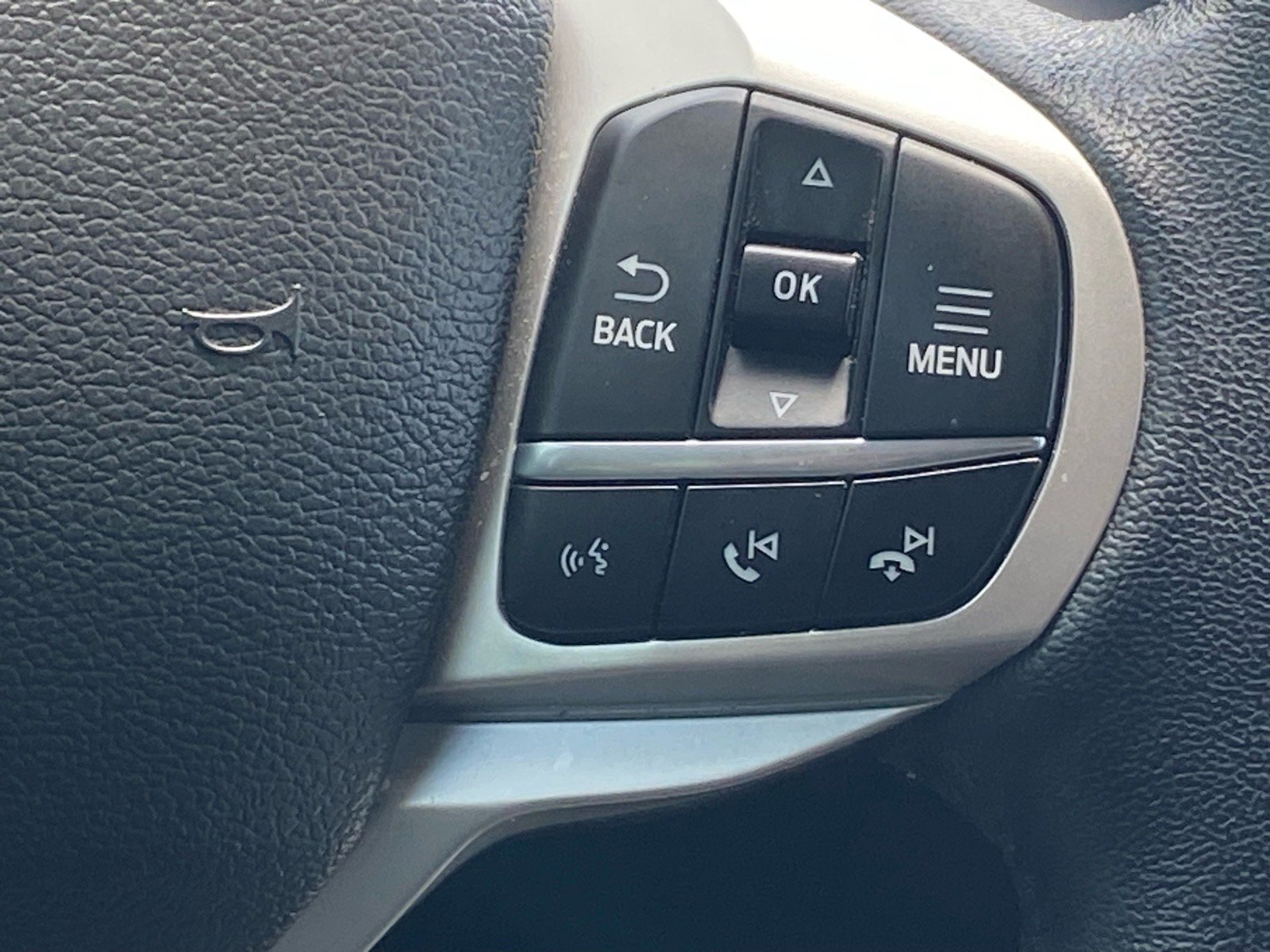 Certified 2023 Ford Explorer XLT AWD/4WD image 9
