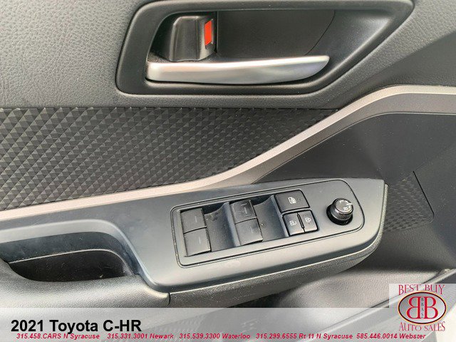 Used 2021 Toyota C-HR XLE image 9