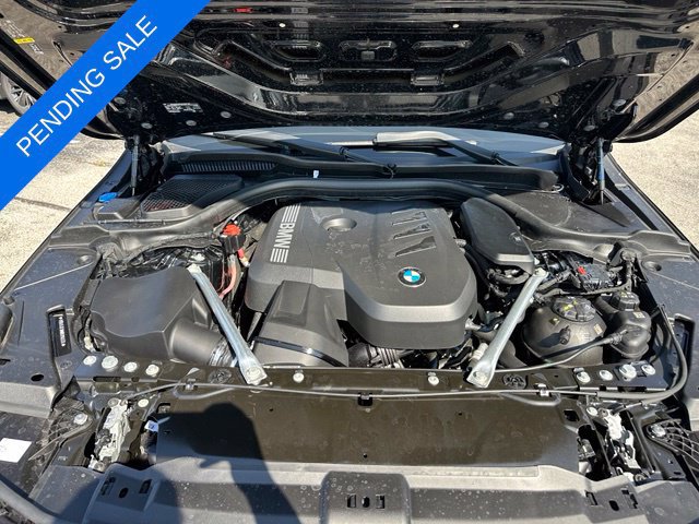 Certified 2024 BMW 530i xDrive w/ M Sport Package AWD/4WD image 11