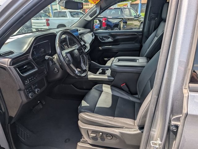 Used 2022 Chevrolet Suburban Z71 w/ Luxury Package AWD/4WD image 13
