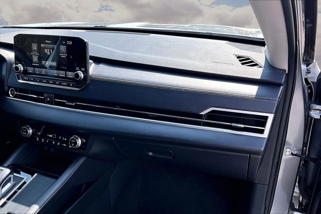 Used 2024 Mitsubishi Outlander SE Black Edition image 26