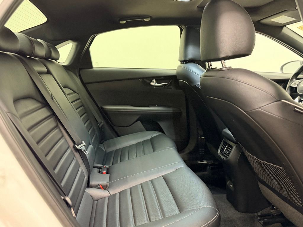 Used 2023 Kia Forte GT-Line w/ GT-Line Premium Package FWD image 24