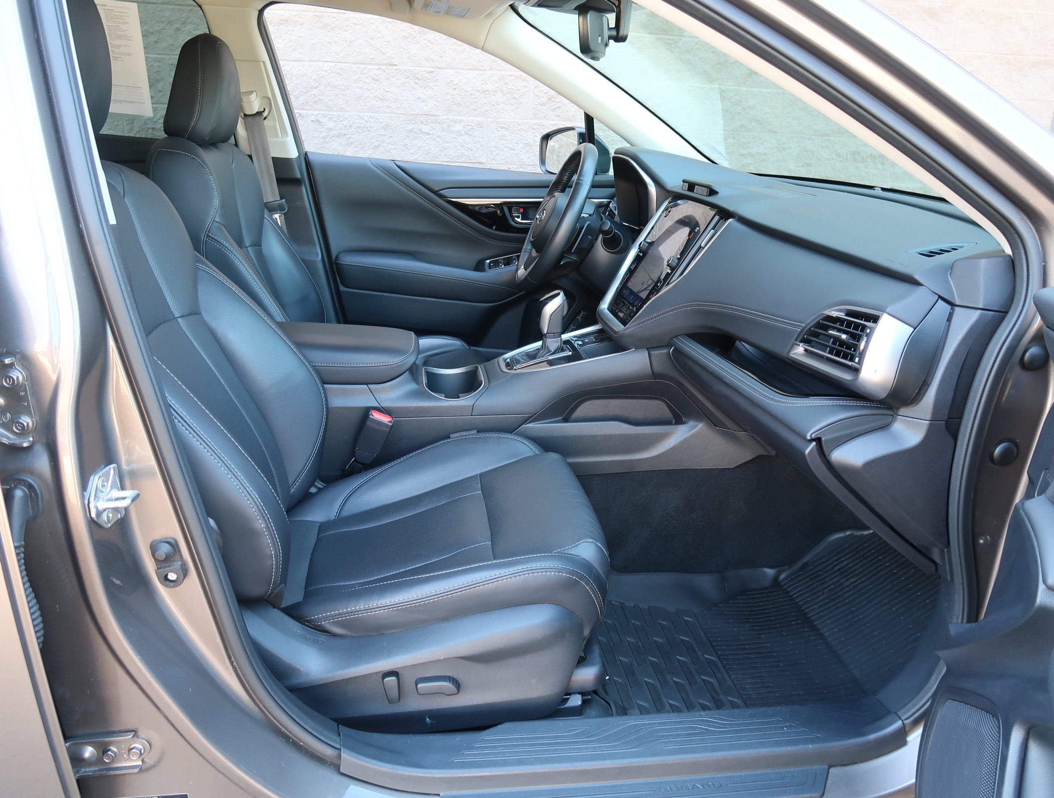 Used 2023 Subaru Outback Limited w/ Popular Package #2 AWD/4WD image 38