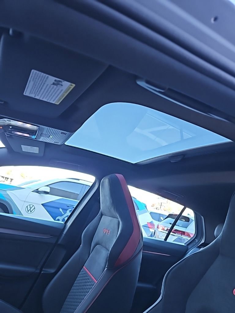 New 2026 Volkswagen GTI SE image 28