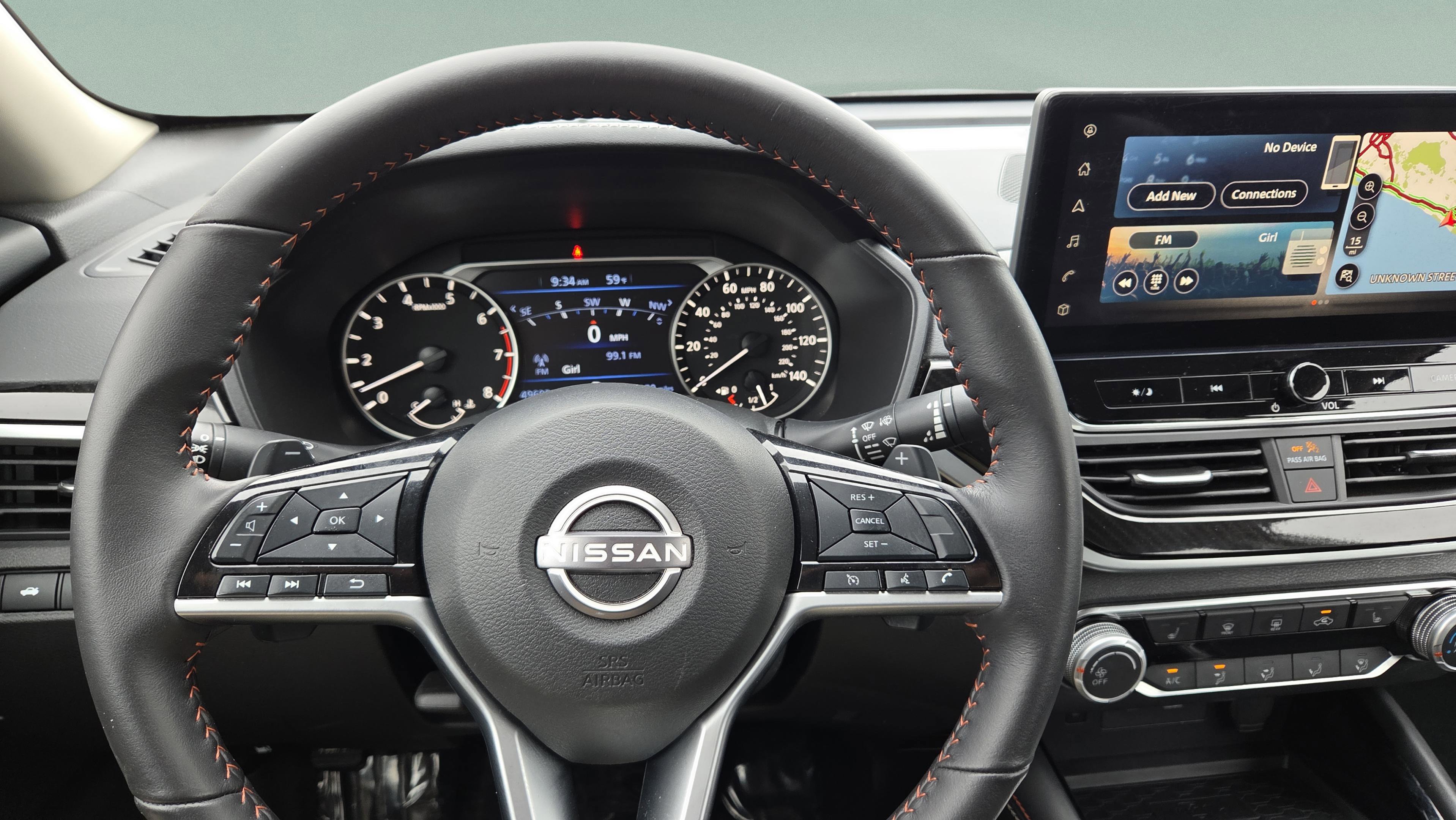 Used 2024 Nissan Altima 2.5 SR w/ SR Premium Package image 16