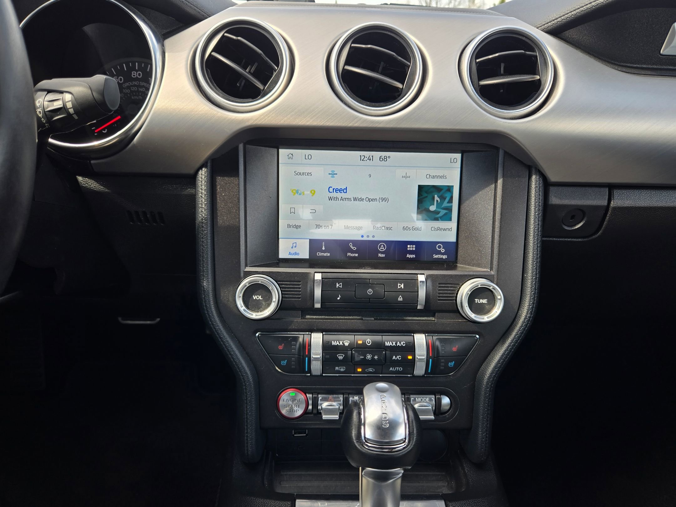 Used 2019 Ford Mustang Premium image 12