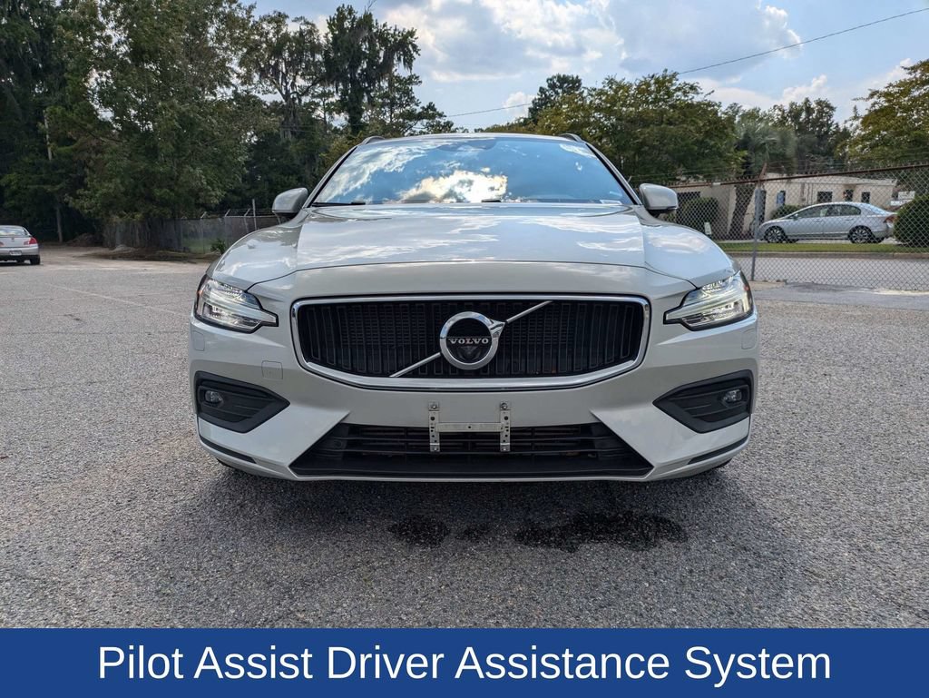 Used 2020 Volvo V60 T5 Momentum FWD image 10